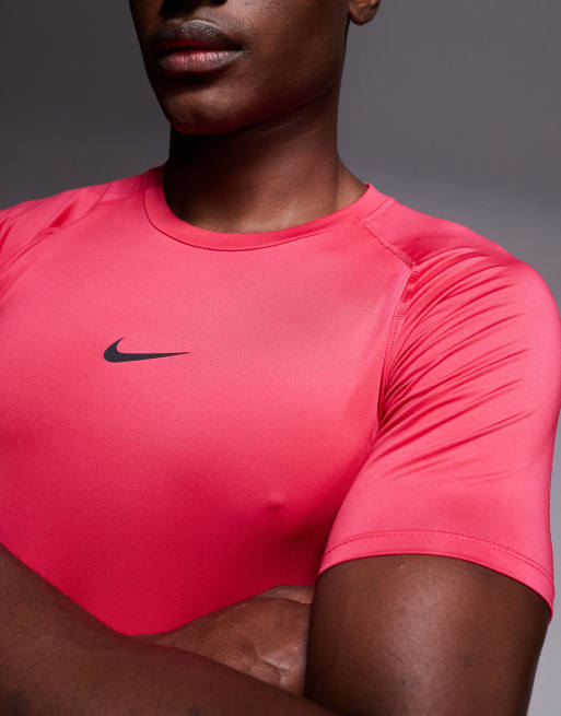 Nike Training Pro Dri-FIT muscle fit t-shirt in pink, 5 of 5