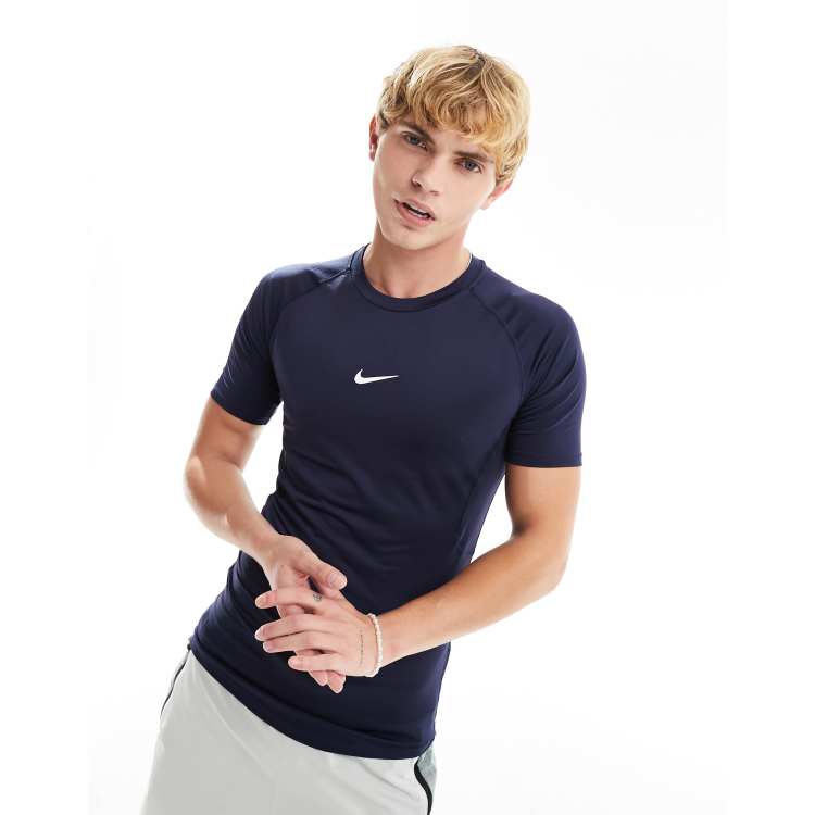 Nike tight hotsell fit shirt