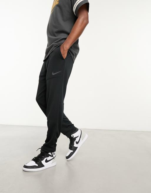 Nike pro fleece joggers new arrivals