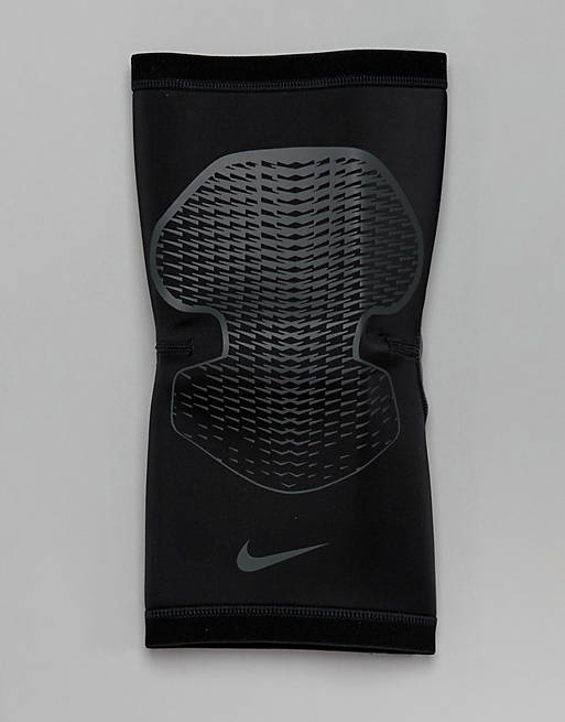 Rondsel motief wees gegroet Nike Training pro hyperstrong 3.0 knee sleeve in black ms.82.021 | ASOS