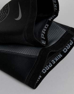 nike pro hyperstrong knee sleeve