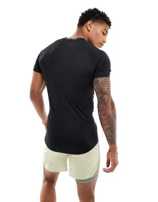 NIKE PRO MUSCLE FIT T-SHIRT 