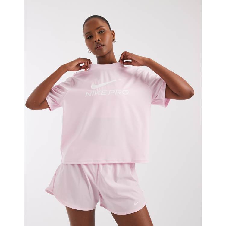 Nike Training - Pro - T-shirt squadrata rosa confetto | ASOS