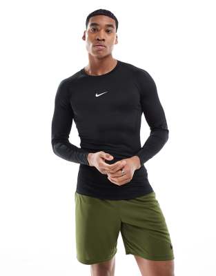 Pro tight longsleeve top in black