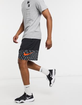 nike training flex shorts in black
