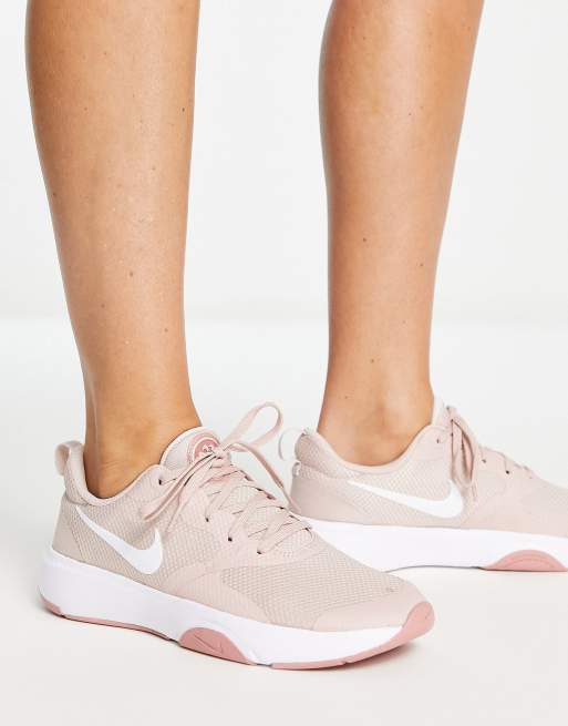 nike pink training shoes