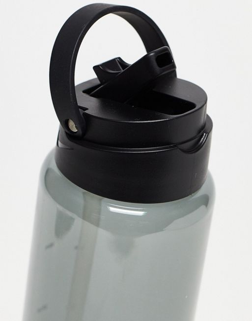 https://images.asos-media.com/products/nike-training-renew-recharge-24oz-straw-water-bottle-in-clear-and-black/204134619-3?$n_640w$&wid=513&fit=constrain