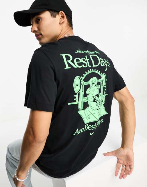 Nike Training – Rest Days Dri-FIT – T-Shirt in Schwarz mit Grafikprint