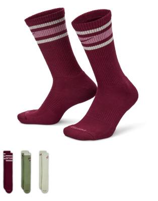 Nike Training retro log Everyday Plus 3 pack logo socks in burgundy