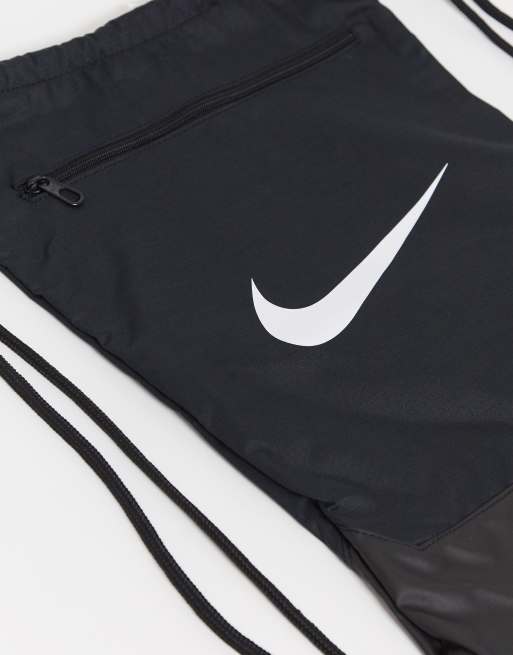 Nike Training Sac avec cordon de serrage et logo virgule Noir