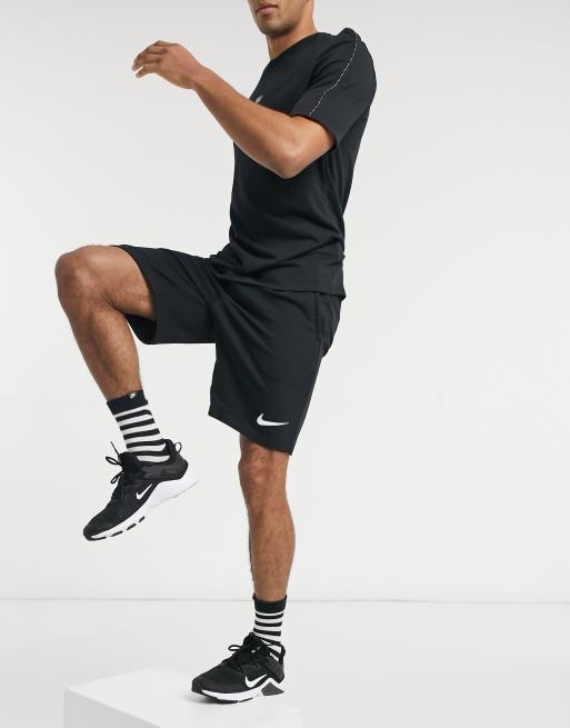 Nike Training – Schwarze Dri-Fit-Shorts aus Fleece 