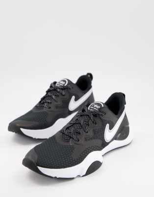 pull on nike trainers