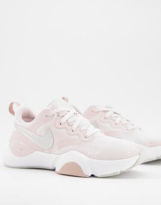 nike training pink