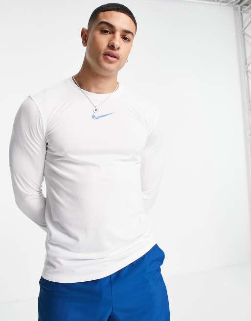Nike – Training Sport Clash – Vit långärmad t-shirt med tryck baktill