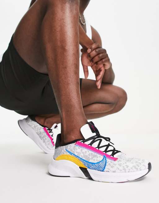 Nike Training - SuperRep Go 3 - Sneakers in drievoudig wit