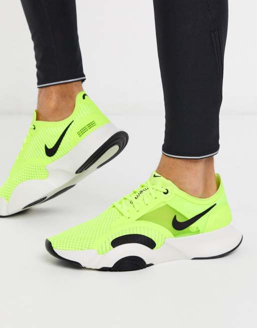 nike training air zoom superrep sneakers in neon green