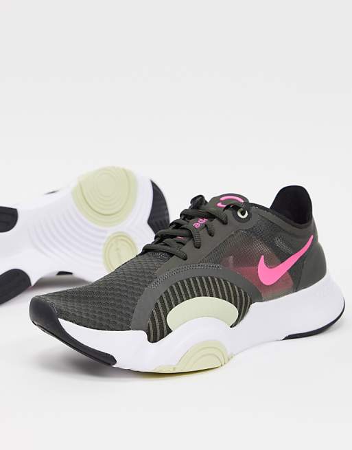 nike training superrep go sneakers in black