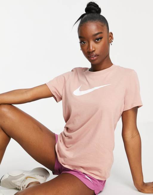 Pink nike hotsell swoosh t shirt