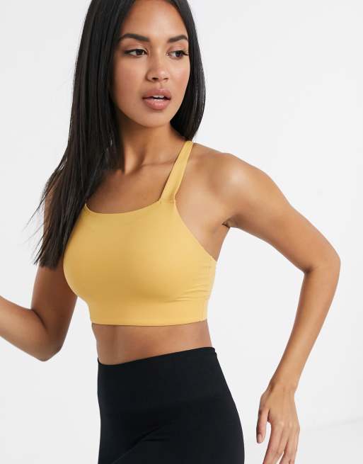 Nike training swoosh hot sale bra in yellow