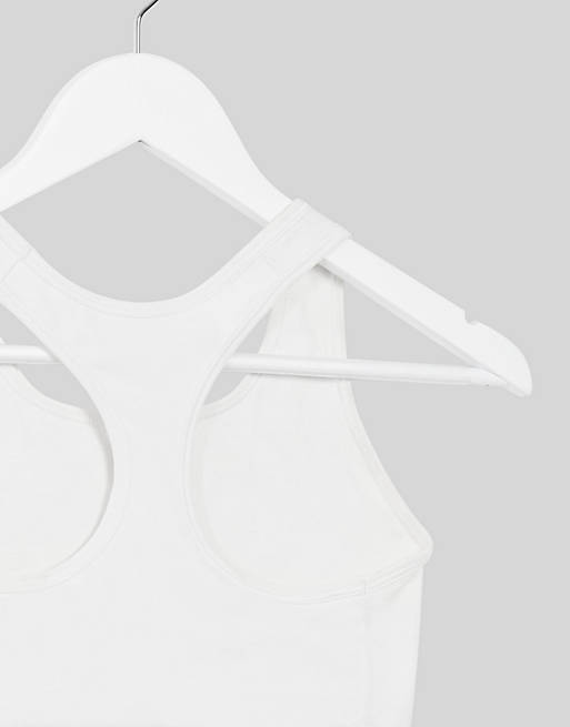 Sportswear Nike Training swoosh medium support sports bra in white 