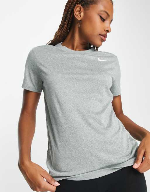 Nike Training - T-shirt en tissu Dri-FIT - Vert mica