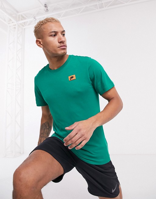 Nike Training t-shirt in green