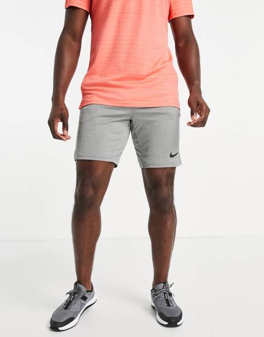 Nike veneer best sale training shorts