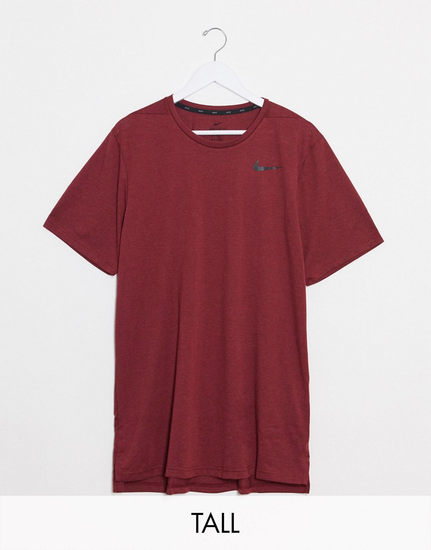 Nike Training Tall pro HyperDry t-shirt in burgundy-Red