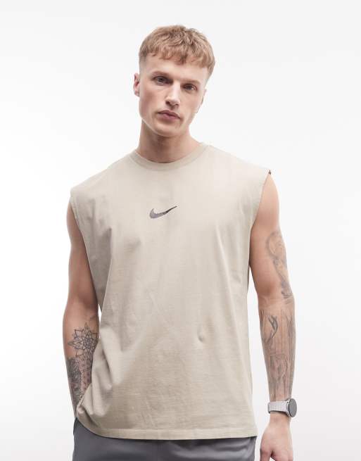 Nike Training tank top in khaki , 3 of 5