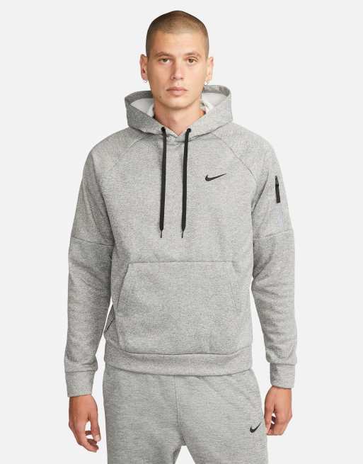 Nike therma selling fit sweatshirt