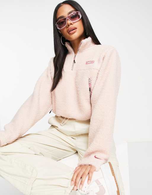 Nike Training – Therma-FIT – Kuscheliger Fleecepullover in Rosa mit kurzem Reißverschluss