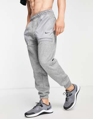 Nike Training Therma Fit Novelty Schmal Zulaufende Jogginghose In