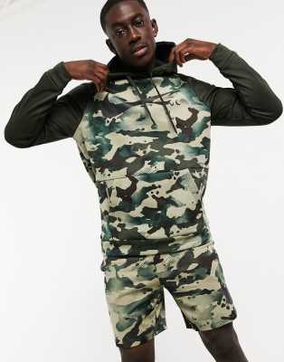 men's nike therma fit all over camo print tapered sweatpants