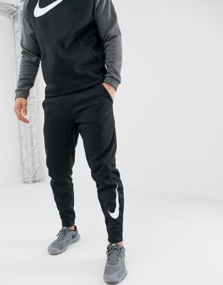 nike joggers therma