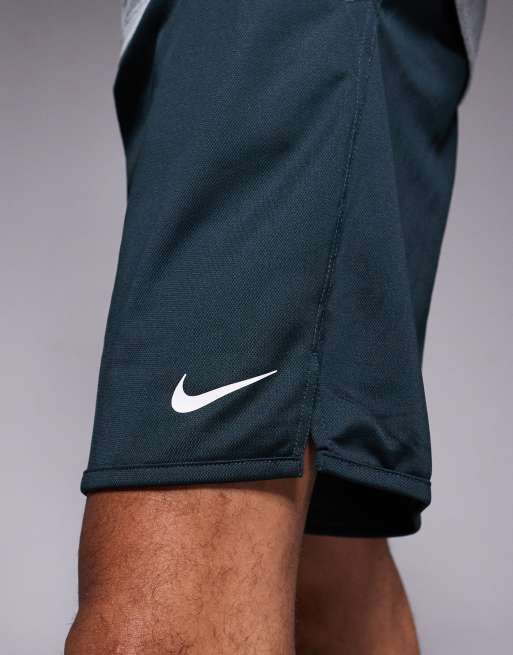 Nike Training Totality 7-inch shorts in black, 5 of 5