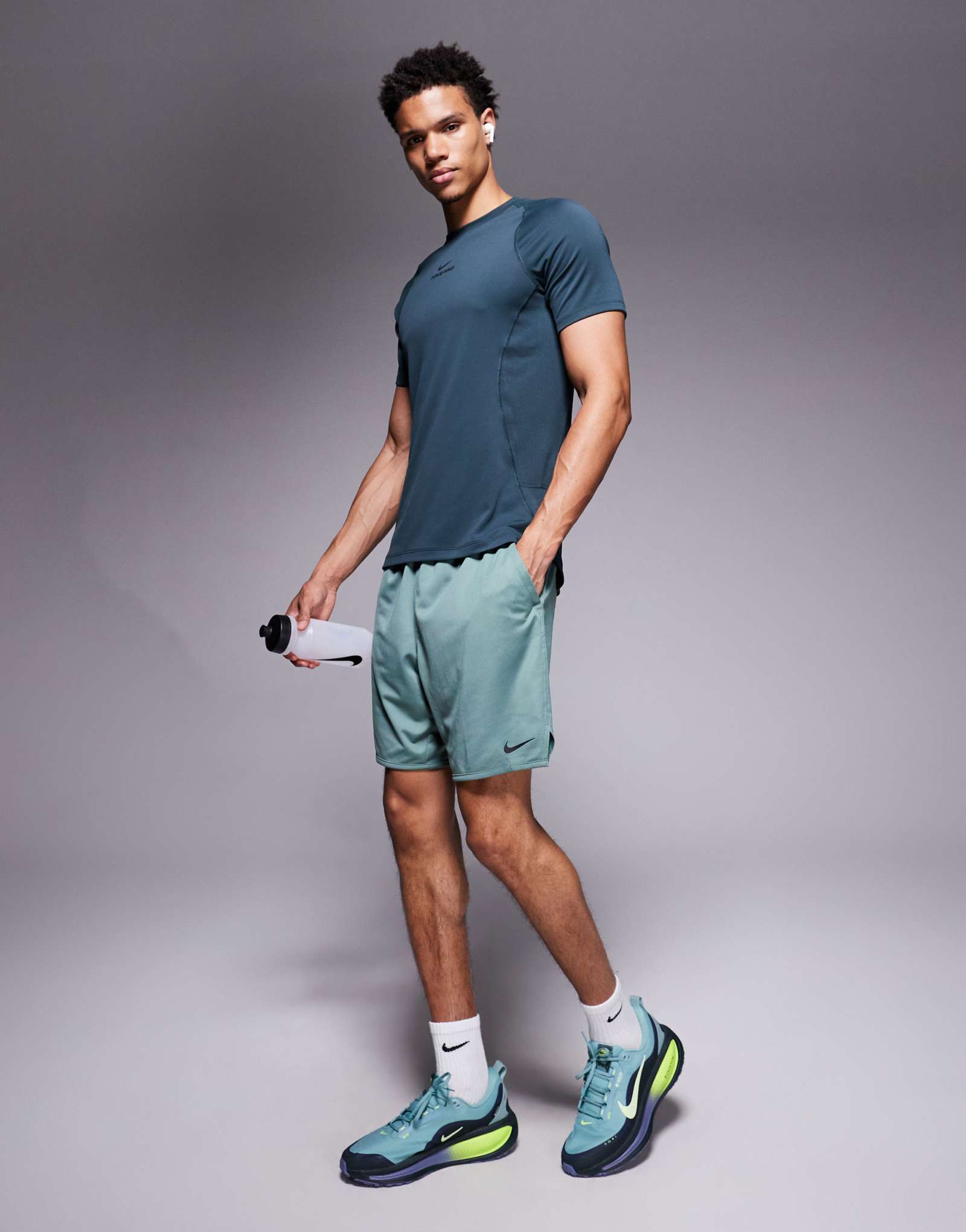 Шорты Nike Training Totality 7 дюймов зеленого цвета