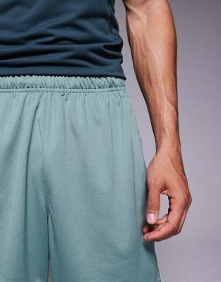 Nike Totality 7in Shorts In Green