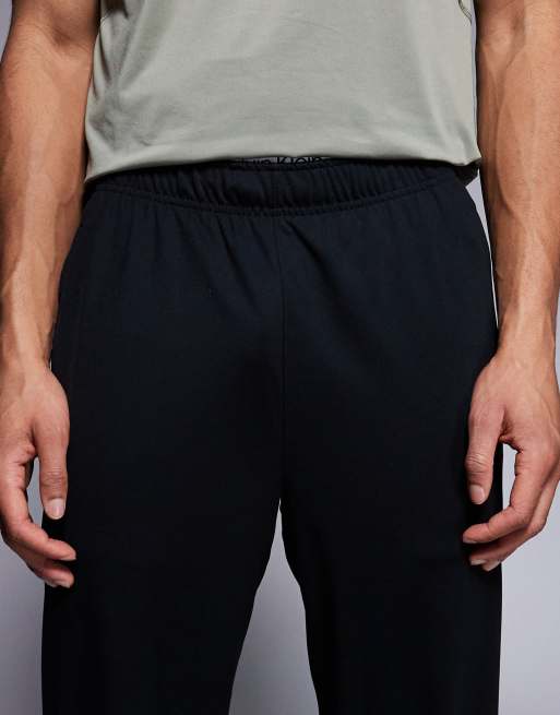 Nike Training Totality DRI-Fit pants in black, 4 of 5