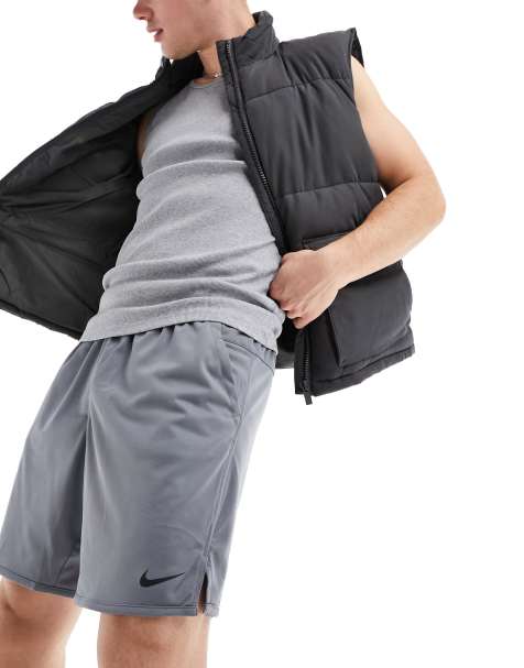 Nike Training Totality Dri-FIT stickade shorts 7 tum i grått - view 1