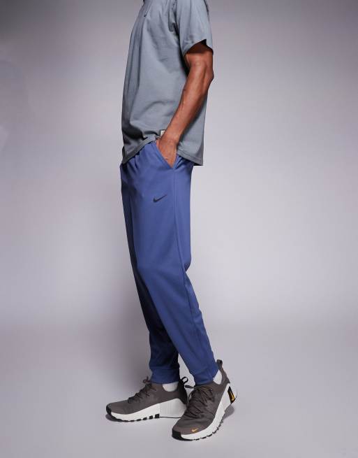 Nike Training Totality logo joggers in dark blue, 3 of 5