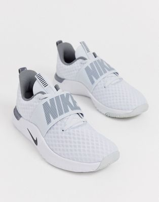 nike strap trainers