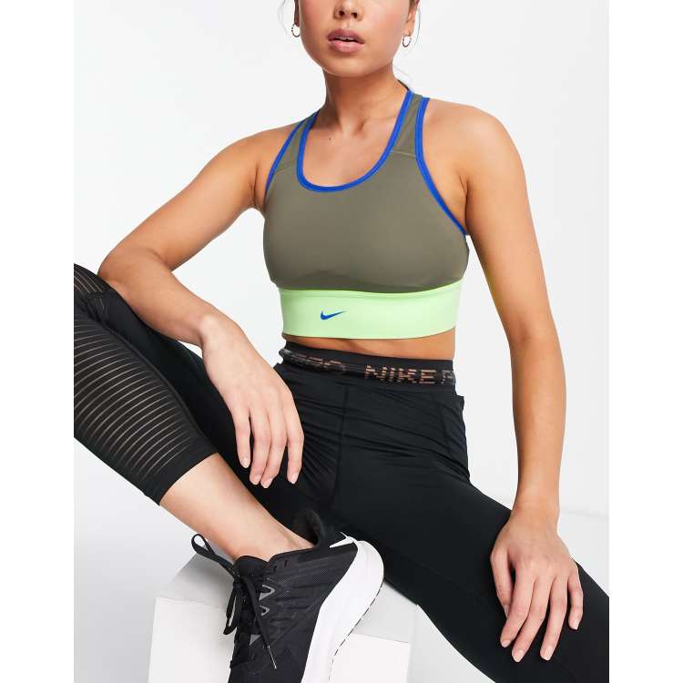 Nike  Swoosh On The Run Women's Medium-Support Lightly Lined