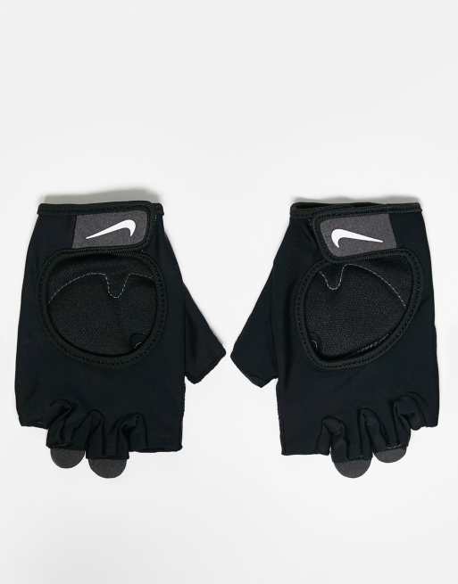 Nike ladies store weight lifting gloves