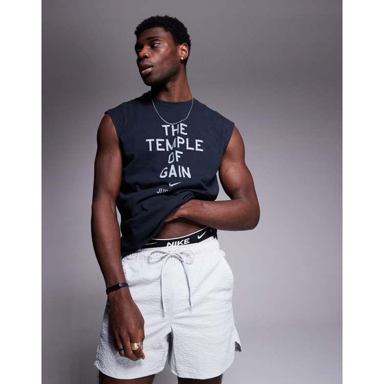 Nike Training Unlimited Dri-FIT seersucker inch shorts in grey