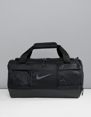 nike training vapor power holdall in black