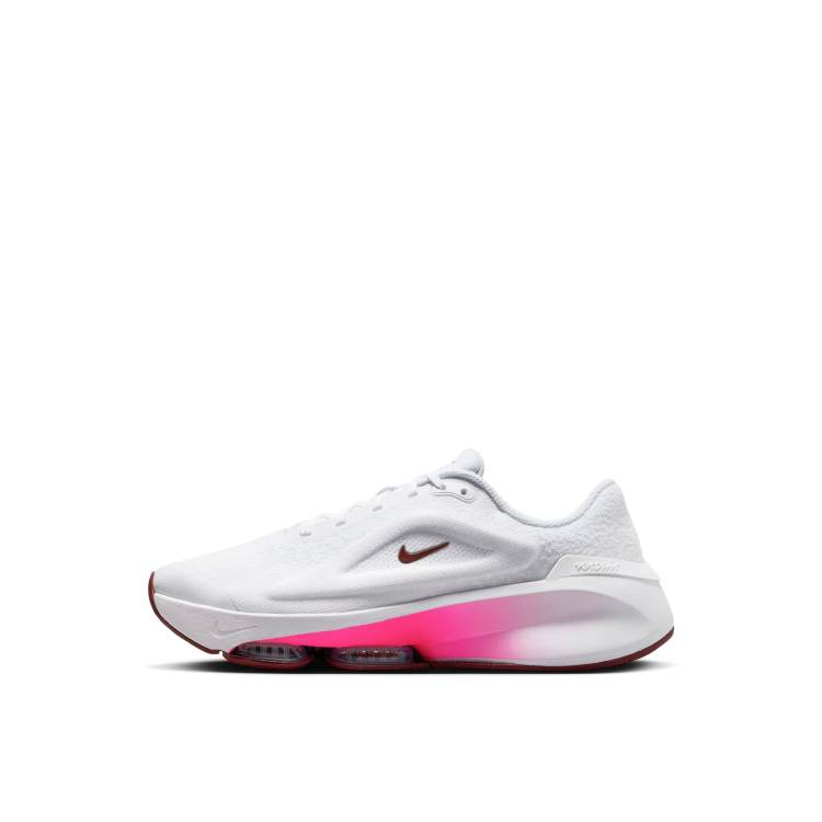 Nike Training Versair Sportschuhe in WeiB und Rosa ASOS