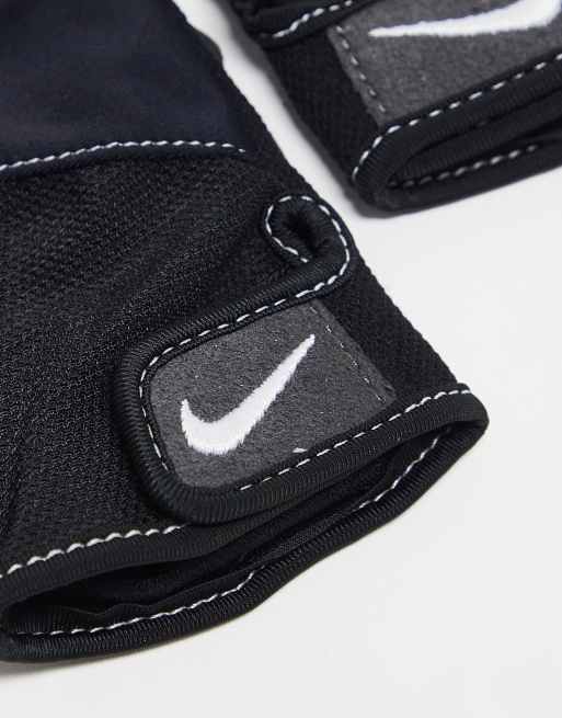 Nike Training womens elemental fitness gloves in black