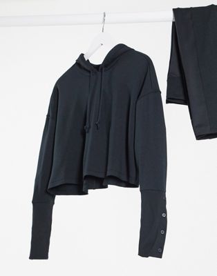 nike yoga luxe cropped hoodie