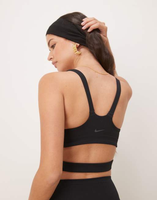 Nike Training - Zenvy - Brassière de sport maintien léger en tissu Dri-FIT côtelé avec découpe - Noir, 3 de 4