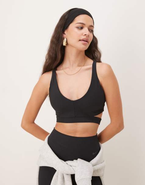 Nike Training – Zenvy – Dri-FIT – Svart, ribbat set med sportbehå och utsvängda leggings - view 1